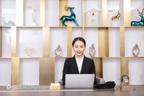 前臺服務人員 攝影服務背后的第一印象與專業(yè)協(xié)作